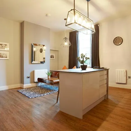 The Matcham At Claremont Apartment *